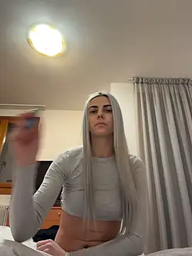 feliciafelon online show from January 17, 6:48 pm