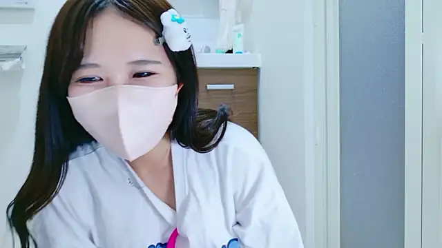 Nemu chan  online show from May 28, 2:04 pm