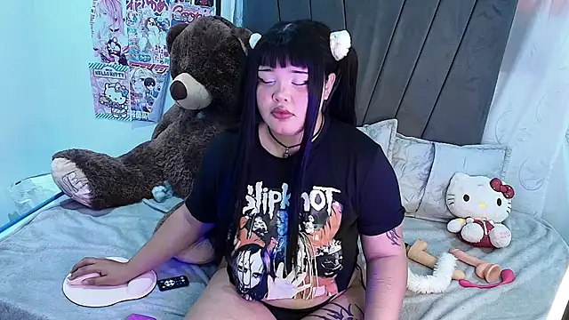 kittyhtxx online show from November 22, 4:15 am