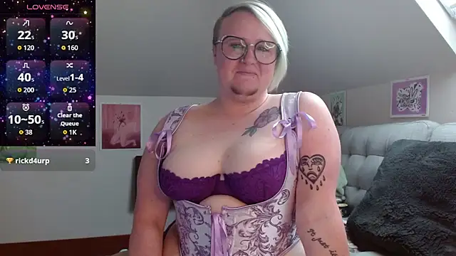 queerlyjaz online show from June 13, 5:21 pm