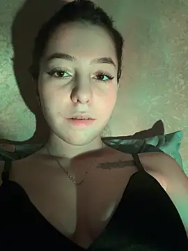 Anoraaa8A online show from March 11, 5:48 pm