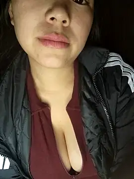 Xiu-L online show from November 29, 3:38 pm