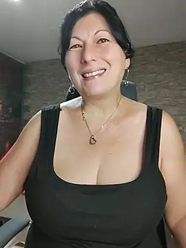 LeillaaX online show from July 30, 7:09 am