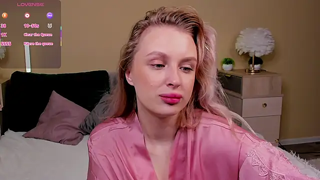 KiraRuiz online show from February 8, 1:09 am