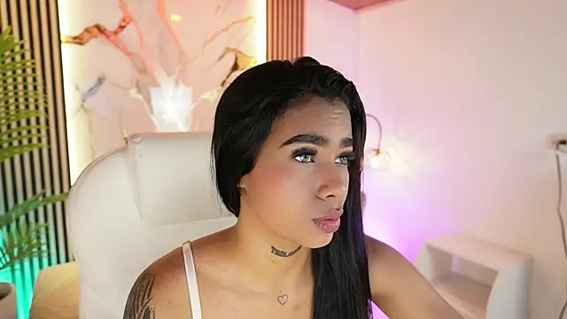 MeganLowell online show from December 1, 8:22 pm