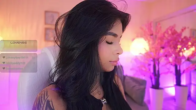 MeganLowell online show from July 28, 8:52 pm