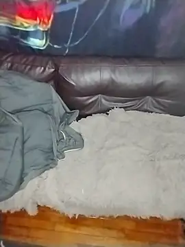 VenezuelaLuxeNoir online show from March 4, 8:10 am