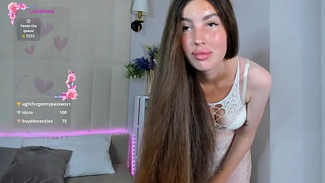 LiraRevery online show from July 27, 2:19 am
