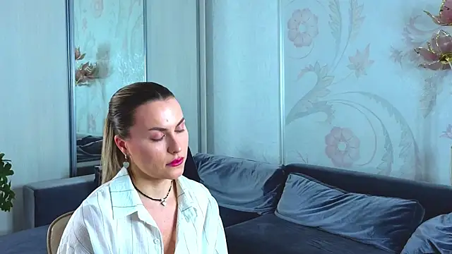 NoctisVeil online show from November 25, 11:01 am