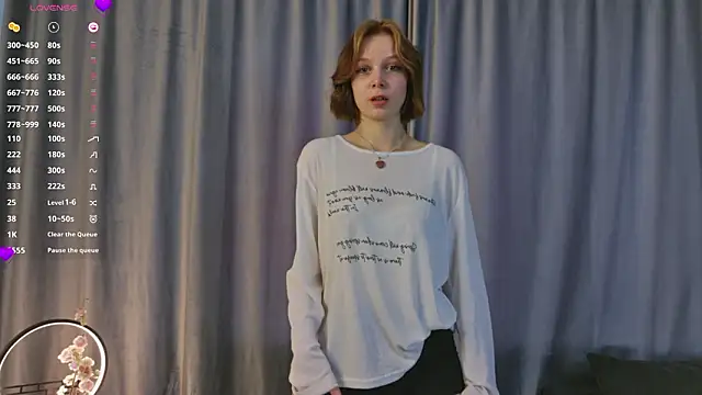 UmbraVelour online show from March 3, 1:39 pm