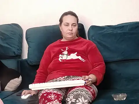 EmilyJenner online show from March 26, 5:09 am