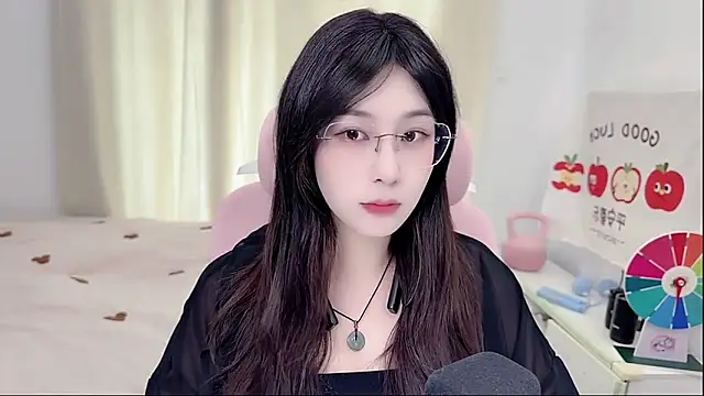 TTtia  online show from May 13, 3:12 am