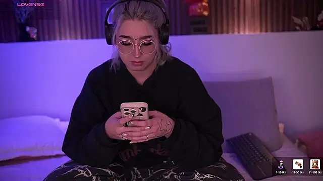 GabyRose9 online show from February 5, 8:45 pm