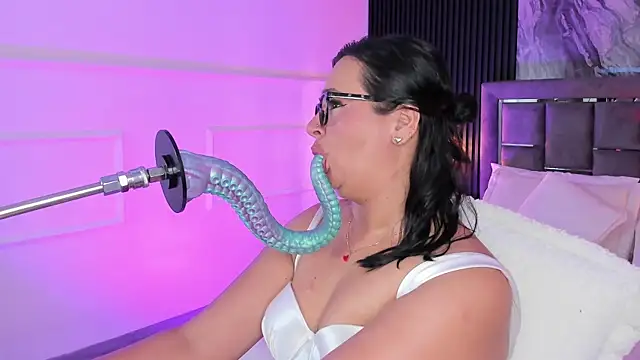 Sienarosewood online show from July 26, 4:31 am