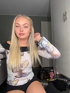 linafuntime online show from November 25, 2:03 am