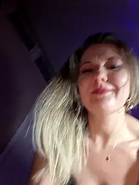 purplemoon1 online show from December 18, 10:14 pm