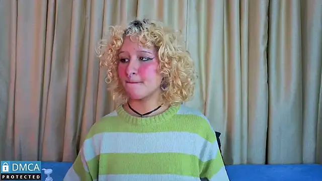 ahsly Zam online show from February 20, 6:26 am