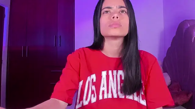 BelleVaal online show from December 2, 3:30 am