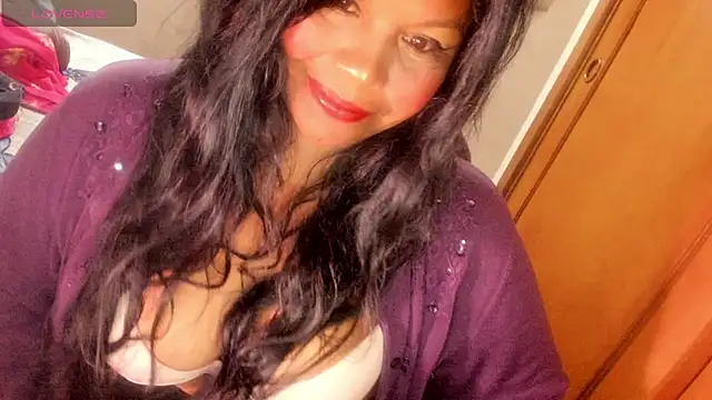 ebonycamelia online show from July 25, 9:49 am