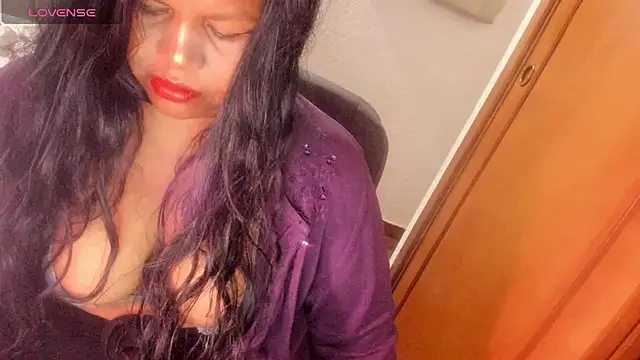ebonycamelia online show from July 26, 10:56 am