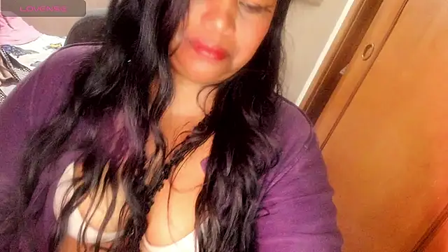 ebonycamelia online show from July 15, 11:31 pm