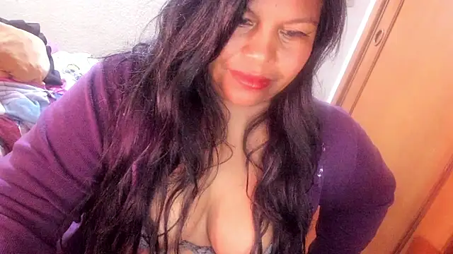 ebonycamelia online show from June 3, 9:53 pm