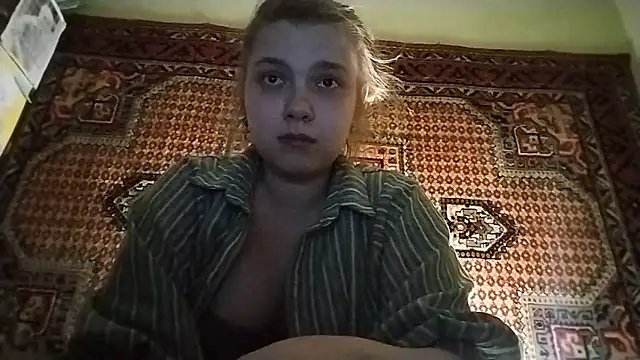 KikiBang online show from April 6, 7:26 pm