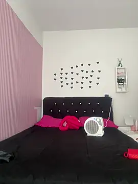 melyssaa23 online show from March 2, 2:46 pm