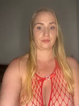 BootyQueenApril online show from June 16, 8:32 pm