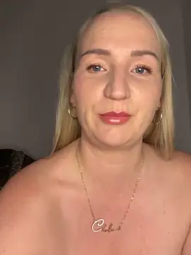 BootyQueenApril online show from June 12, 9:01 pm