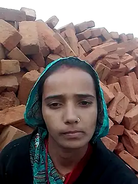 manishahot133 online show from December 14, 9:37 am