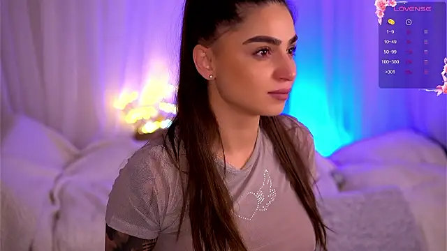 PureEllieX online show from March 7, 6:20 am