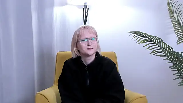 OrphaPerkins online show from November 22, 1:47 pm