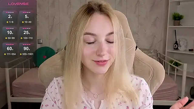 Shy Polly online show from June 23, 12:08 am