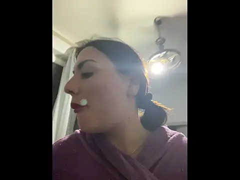     Eva     online show from December 2, 9:06 pm