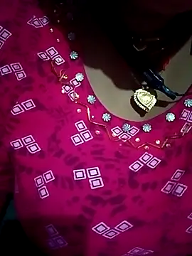 Pariraja hot online show from December 4, 5:35 pm