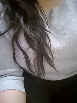 aashwariyasinha69 online show from February 17, 4:50 pm