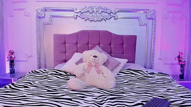 DhaliaRosse online show from December 4, 3:42 am