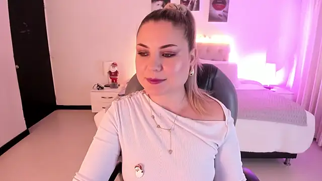 Violeta Hotter online show from December 3, 11:12 am