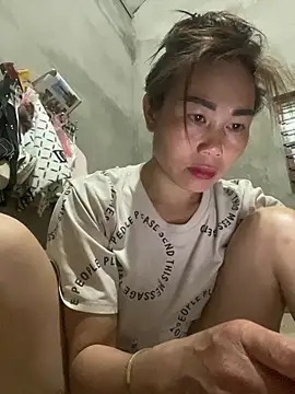 meganmeo online show from April 2, 1:41 pm