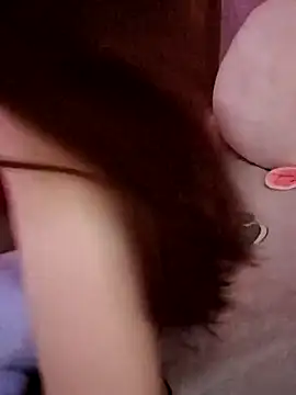 Lily-ross22 online show from April 9, 5:43 am