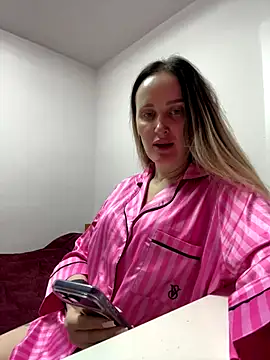 TomilaSi online show from December 17, 10:25 pm