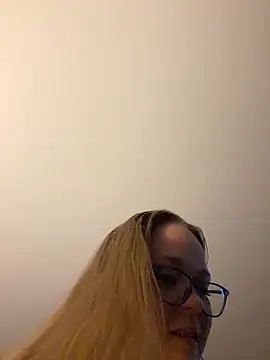 SmirkFans online show from February 16, 3:17 am