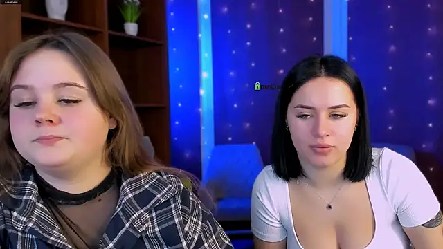 candy flossie1 online show from February 6, 8:01 pm