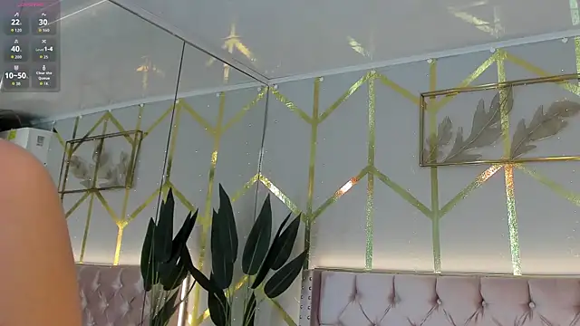 Lola saenz  online show from February 19, 11:54 am