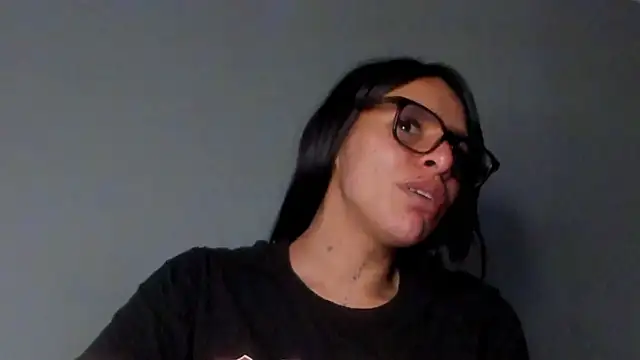 SaraAndrade  online show from July 24, 9:22 pm