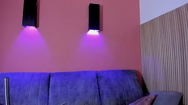 Maybeelin  online show from December 2, 10:34 pm