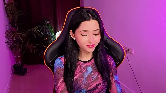 RedMidnight online show from February 6, 9:18 pm