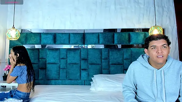  bonnyandclyde online show from March 24, 1:05 pm