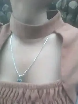 tieutam122 online show from February 13, 9:33 am